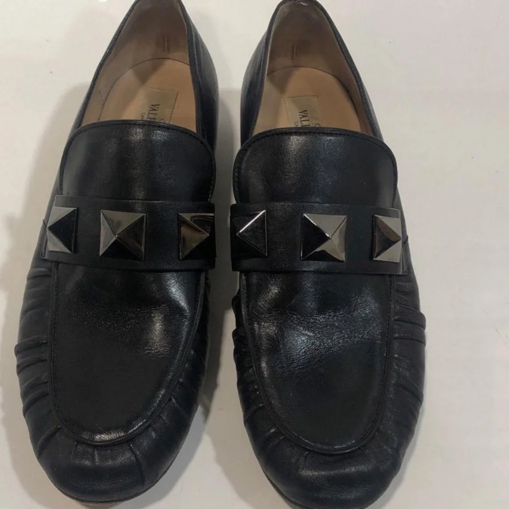 Women’s Valentino Garavani Black Leather Loafers With Studded Strap Size 38.5